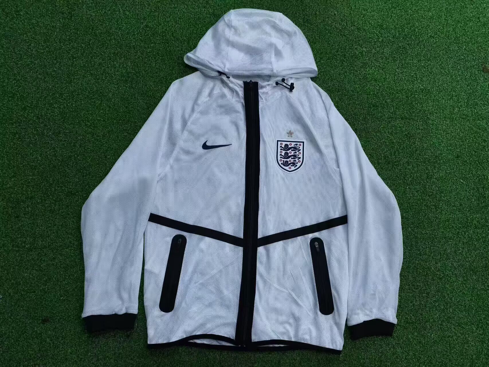 AAA Quality England 26/27 Wind Coat - White
